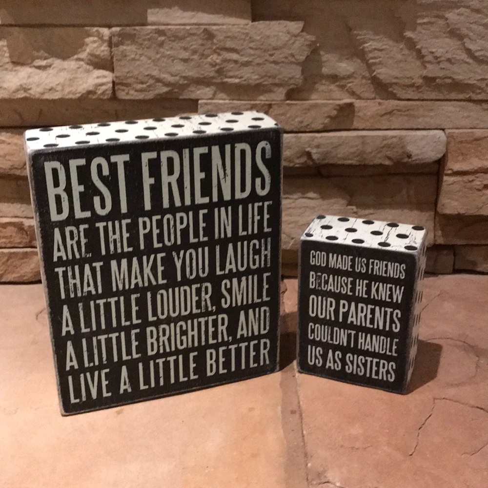 ▪️Box Sign Set of 2 for $12▪️